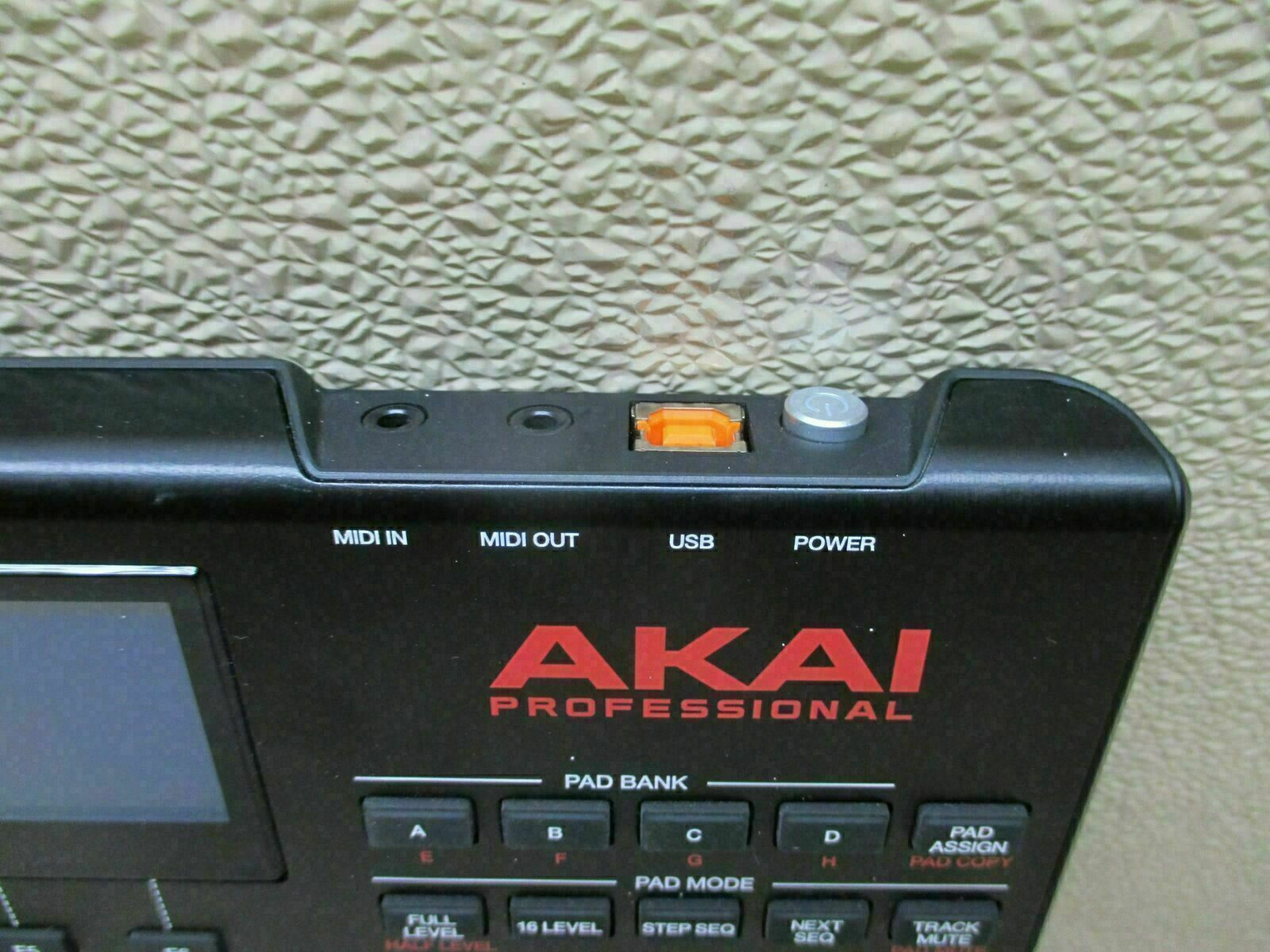 Akai MPC Studio Professional Black DAW Controller with USB Cable -CLEAN-TESTED- - Fresh Stock Dated February 2026