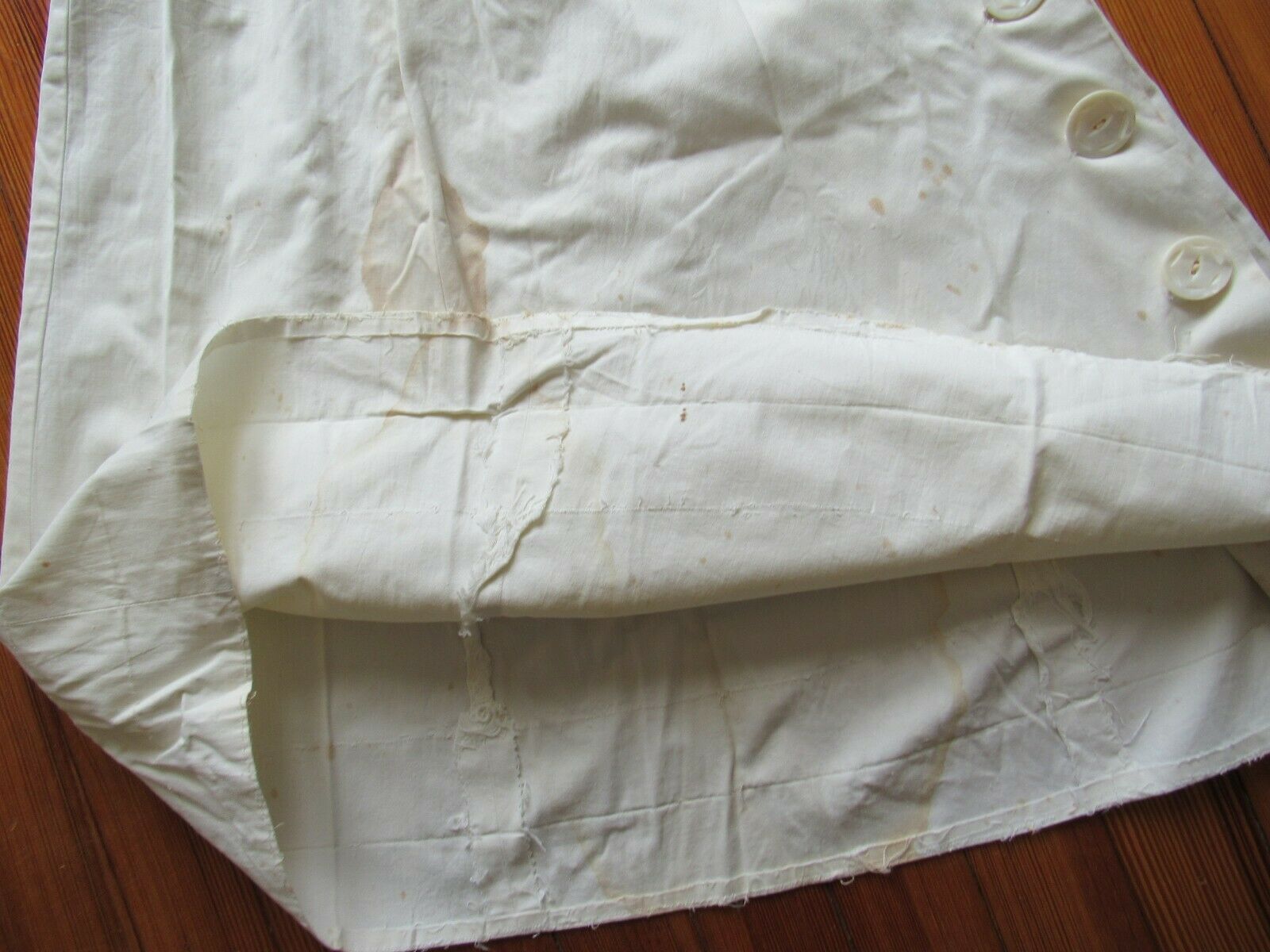 Antique Victorian Edwardian White Cotton Skirt Art Deco Buttons 24