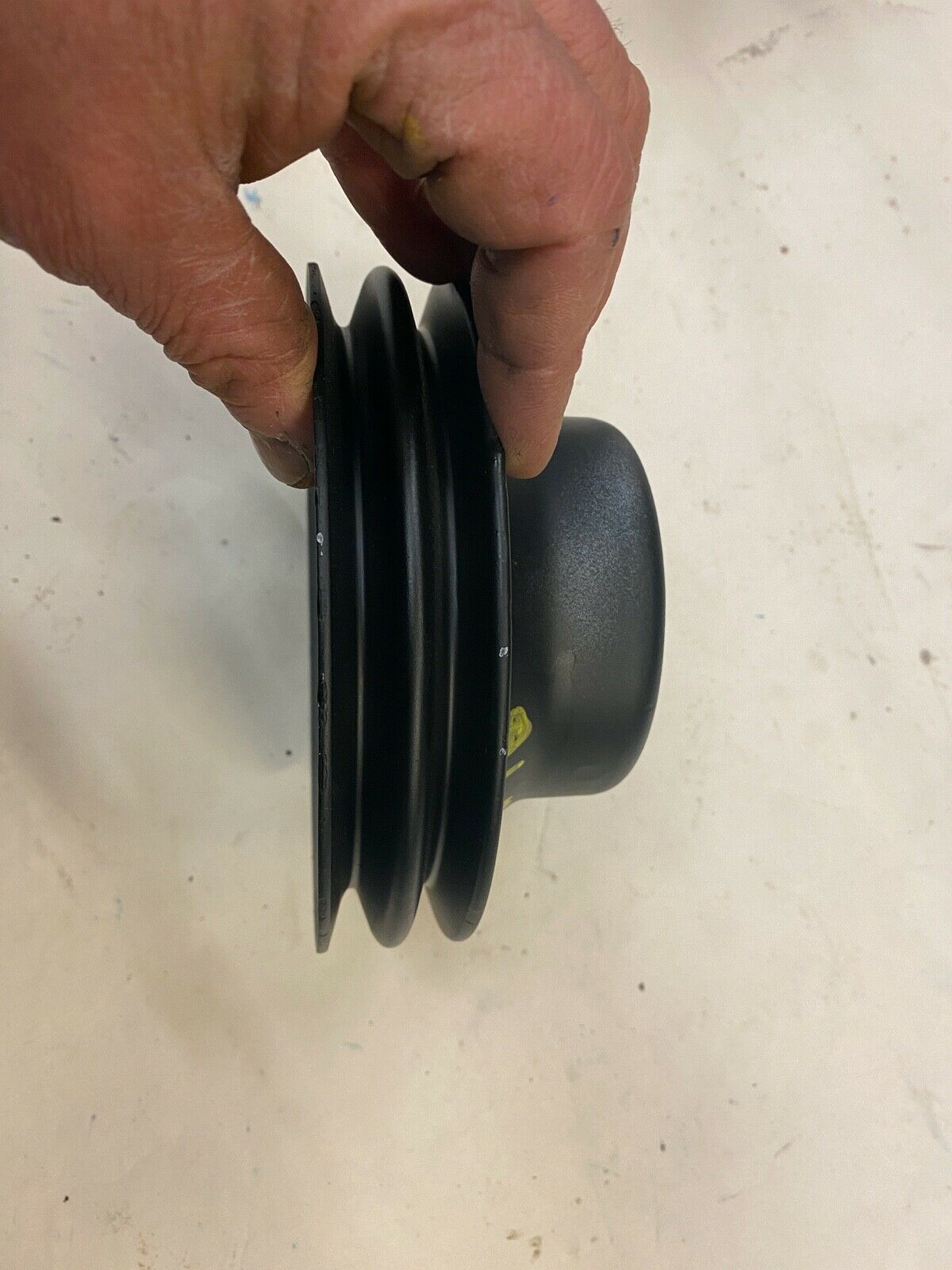 Mercruiser Pulley 3995646 2 V Belt 5 7/8 diameter Water Pump Pulley. Used / Good - Fresh Stock Dated February 2026