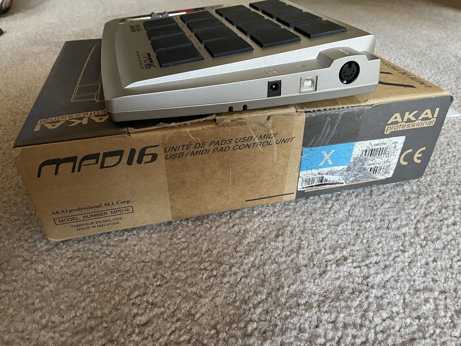 AKAI MPD16 USB MIDI 16 Pad Controller Control Surface with original box - Fresh Stock Dated February 2026