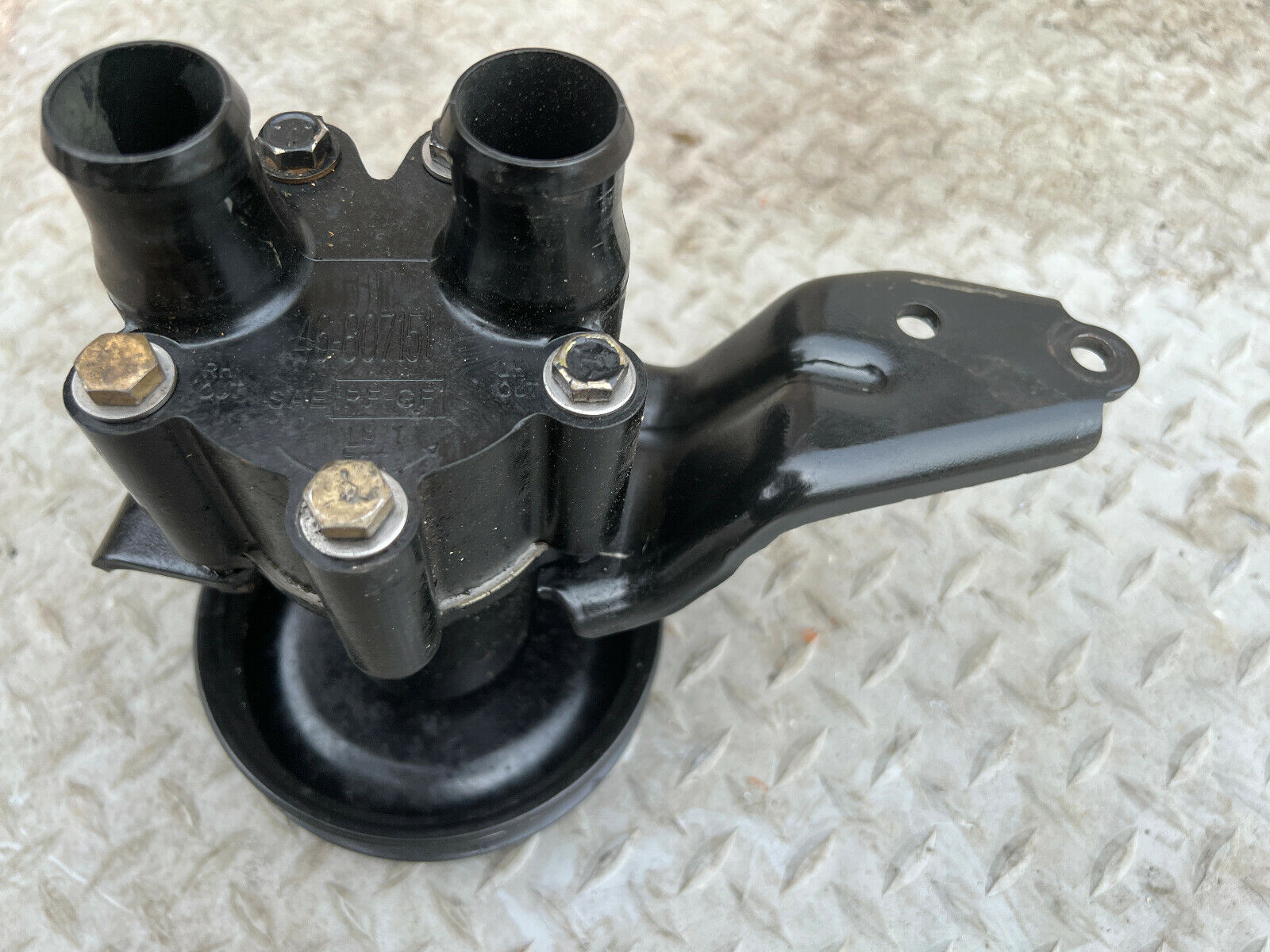 MERCRUISER 5.7L 350 MAG MPI V8 RAW WATER PUMP # 861579 Needs Impeller !!! - Fresh Stock Dated February 2026