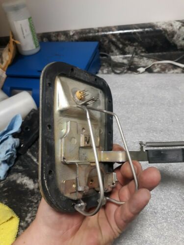 Harley Softail Fuel Pump Top Plate 75132-06 - Fresh Stock Dated February 2026