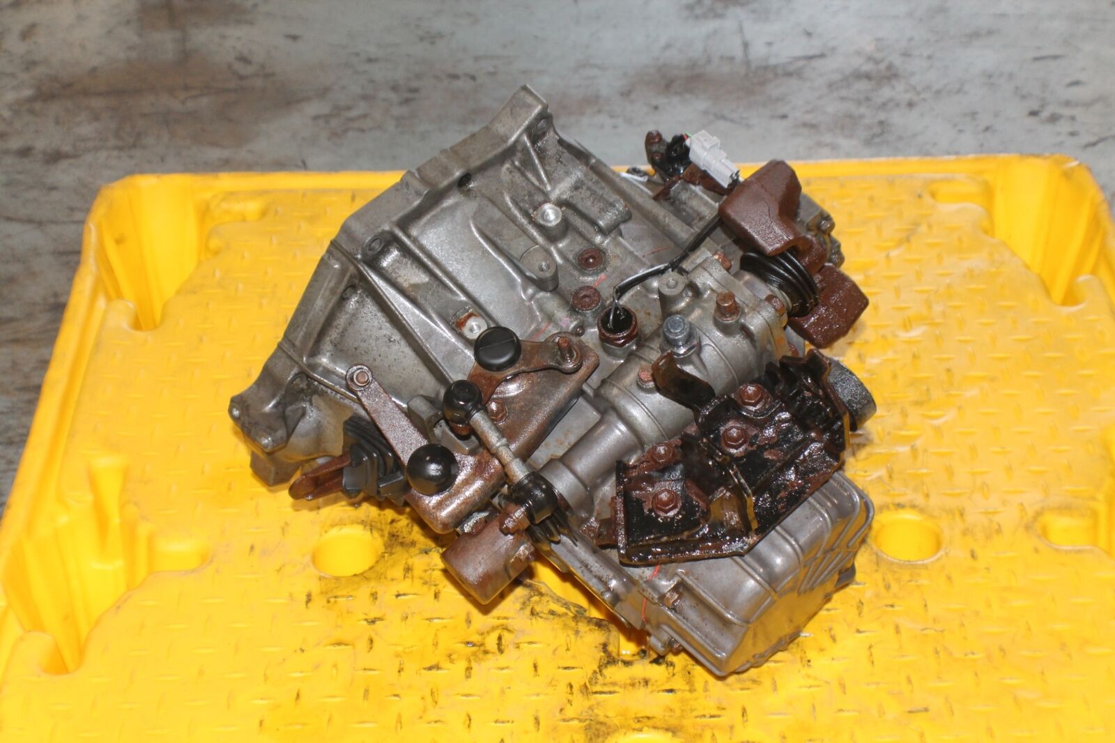 2006-2012 Toyota Yaris 1.5L 4-CYL 5-Speed Manual Transmission 1nz-fe 1nzfe #2 - Fresh Stock Dated February 2026