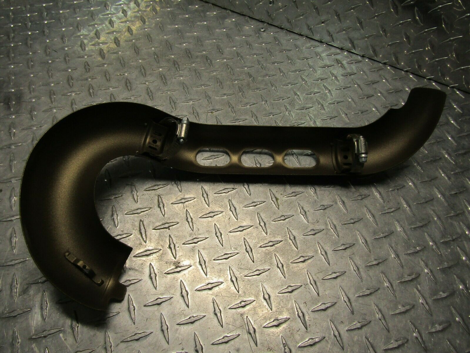18 19 20 HARLEY DAVIDSON OEM FXFB FAT BOB REAR HEAD PIPE HEAT SHIELD 65400319 - Fresh Stock Dated February 2026