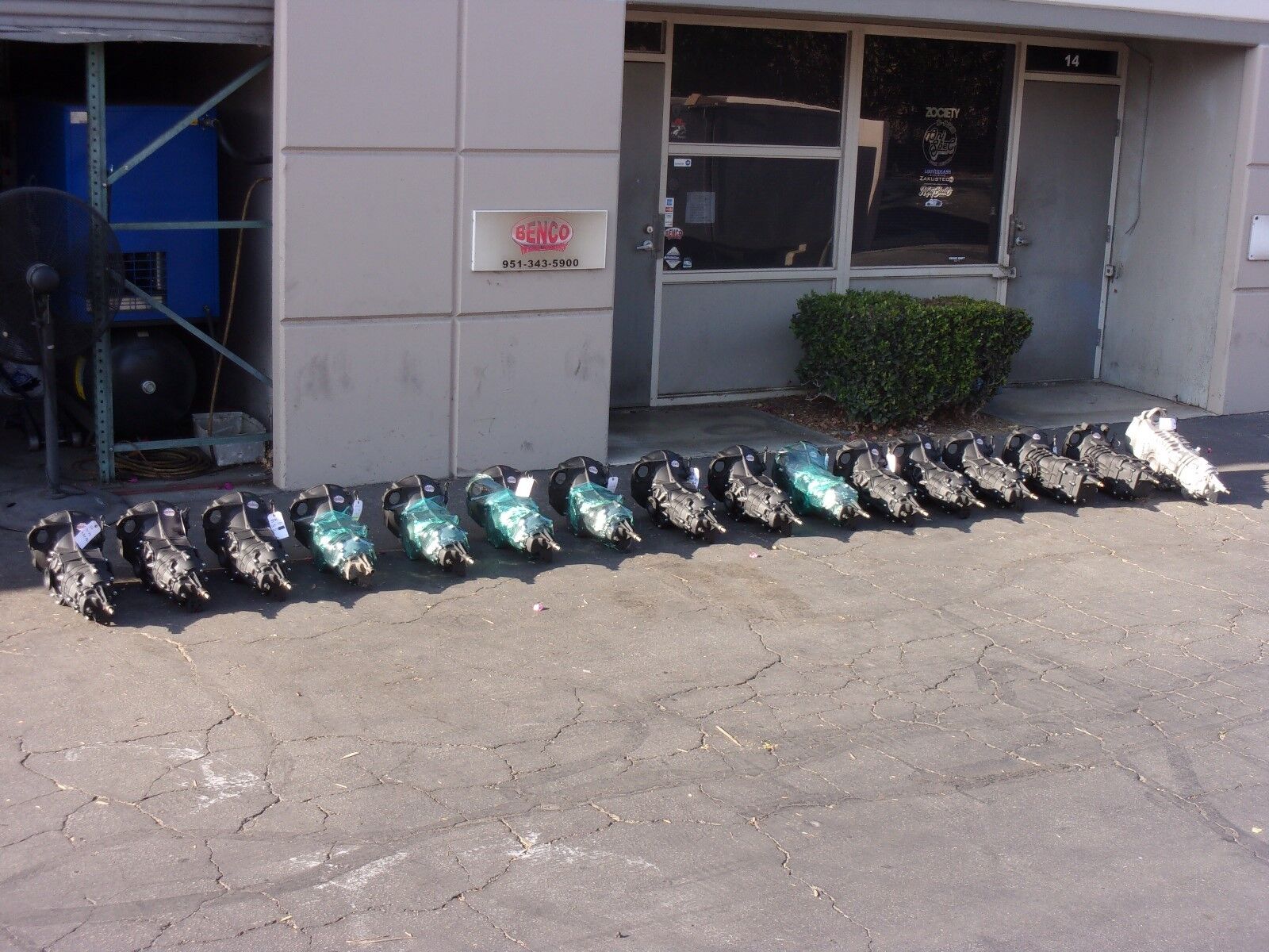 Stock Rebuilt 002 Baywindow Bus Transaxle, 3 Rib, 1972-1974 - Fresh Stock Dated February 2026