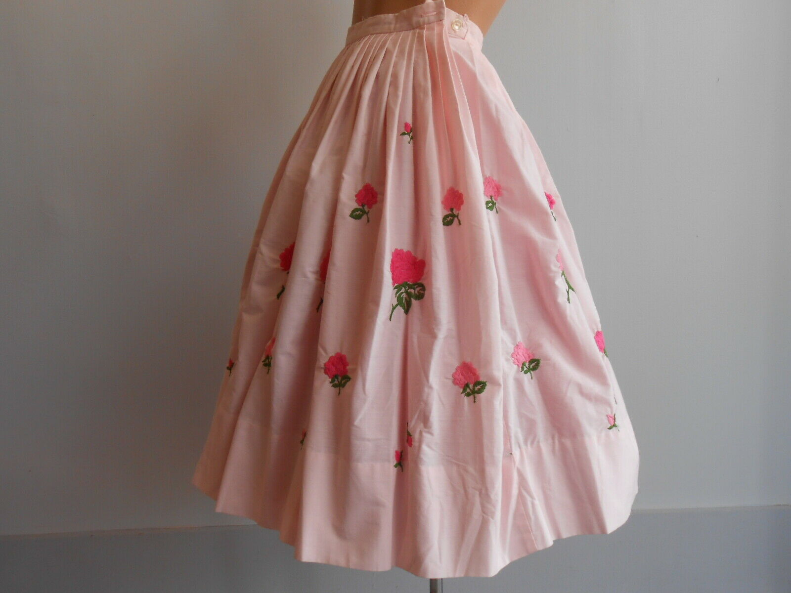 Vintage St James Sportacular Rose Embroidered Floral Novelty Cotton Skirt W24