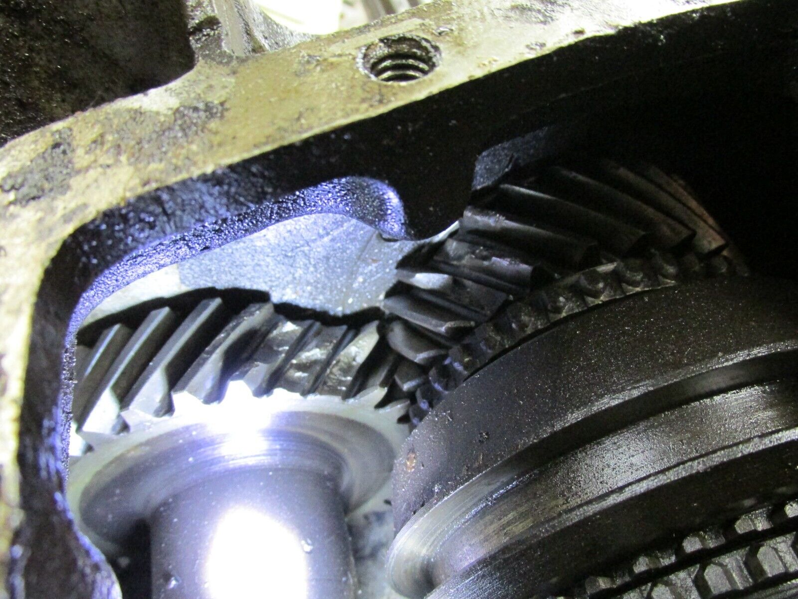 1963 Corvette Muncie 4 Speed Transmission 3831704 704 P0620 (Gears Broke) - Fresh Stock Dated February 2026