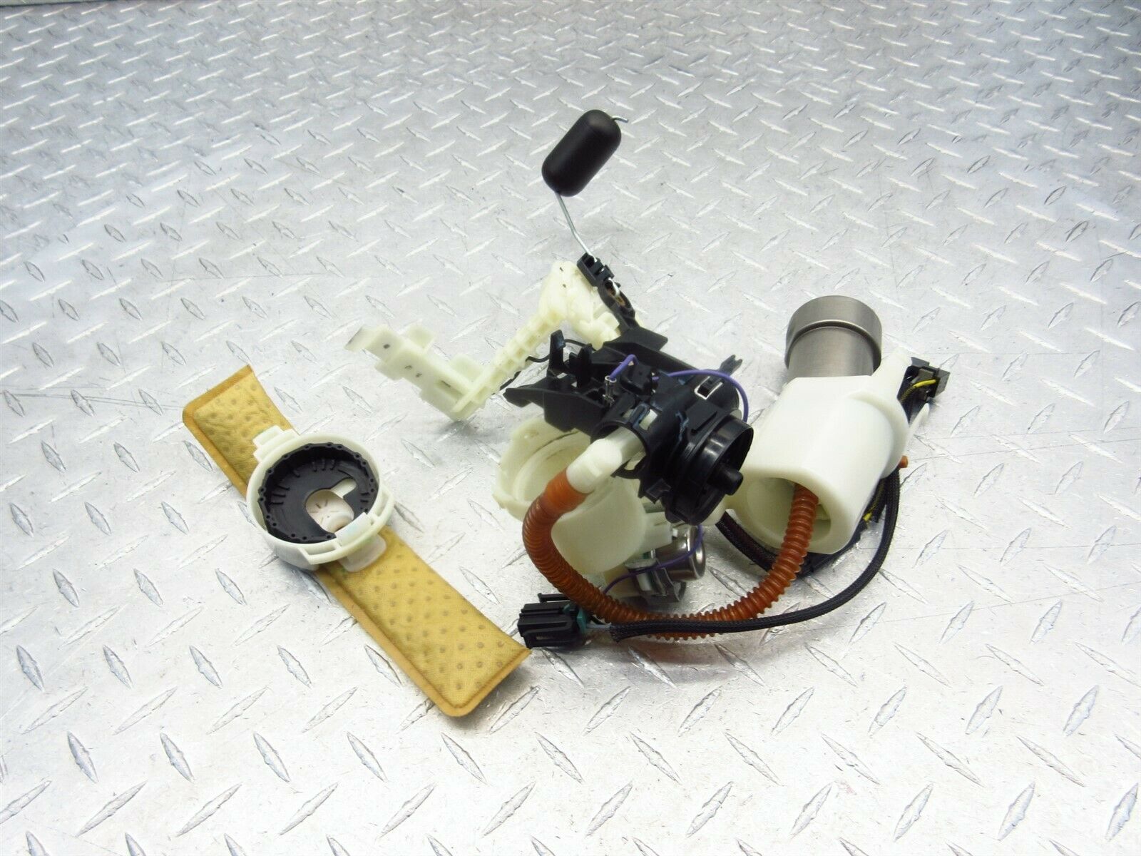 2011 Harley Davidson Dyna Streetbob Fuel Pump Gas Petrol For Parts - Fresh Stock Dated February 2026