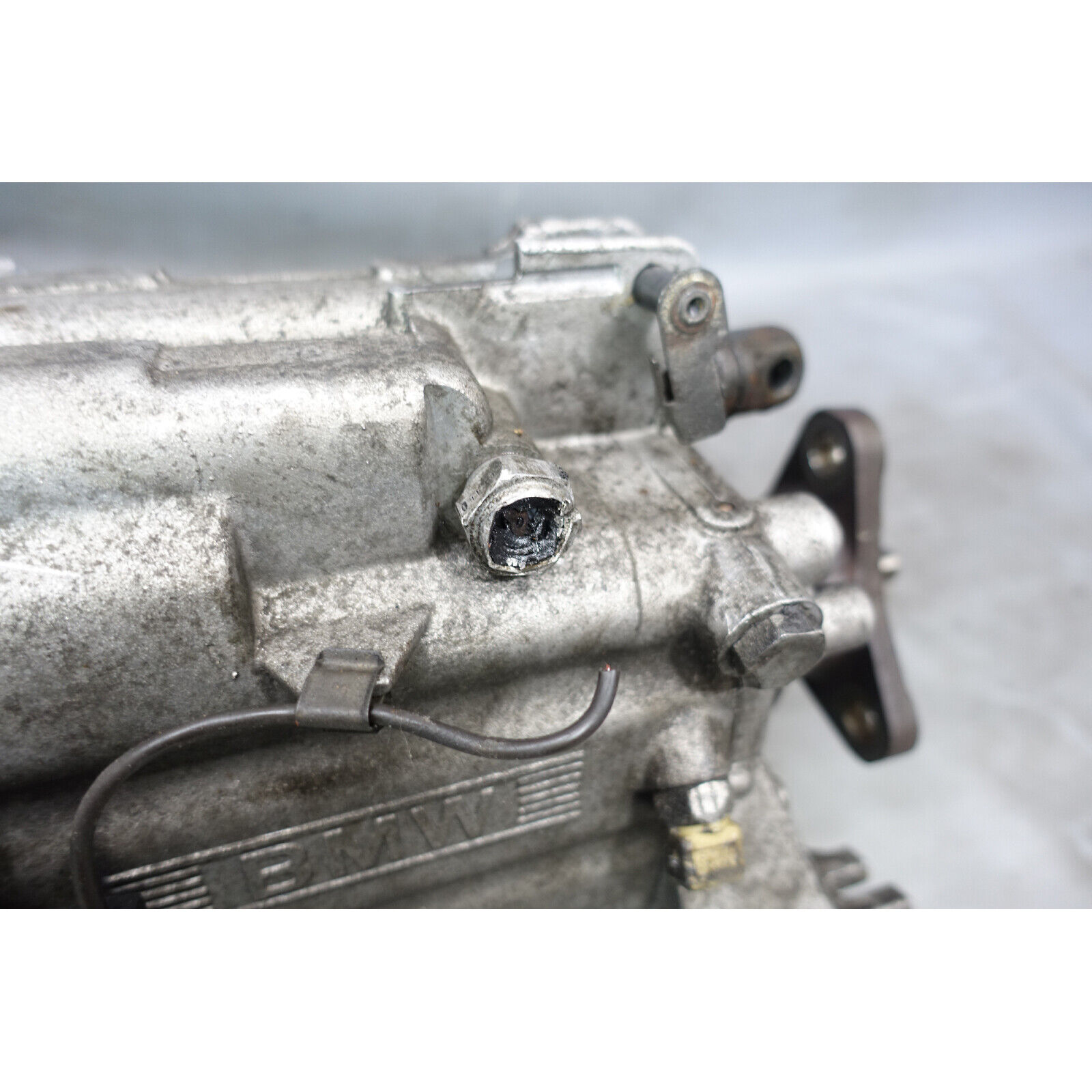 Damaged 2000-2003 BMW E39 M5 S62 Sedan 6-Speed Manual Transmission Gearbox OEM - Fresh Stock Dated February 2026