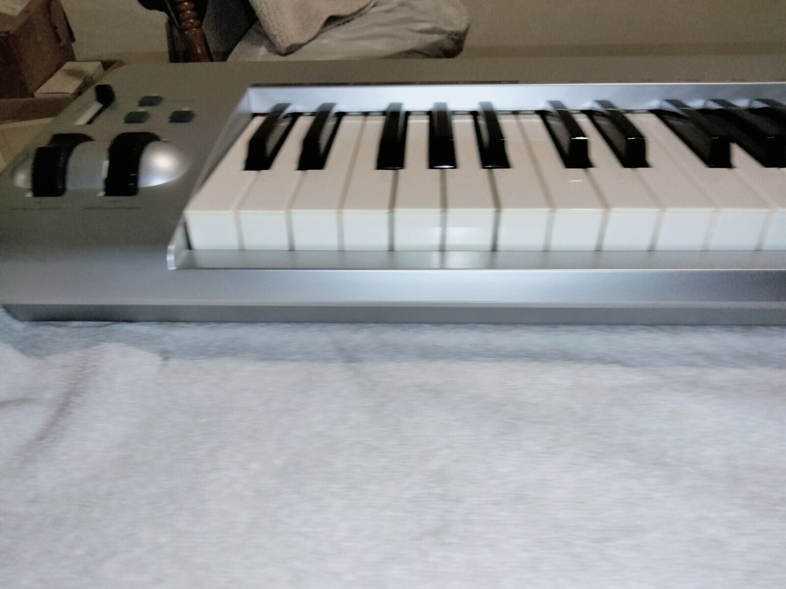 M-Audio Keystation 61ES 61-Key USB MIDI Keyboard Excellent Condition - Fresh Stock Dated February 2026