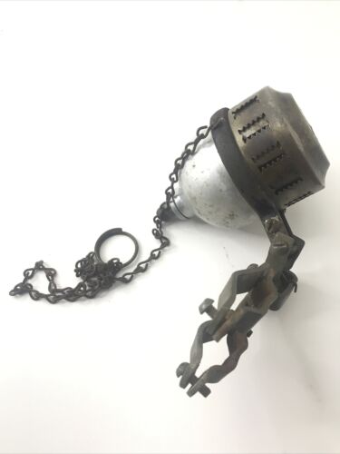 Vintage Persons Majestic MFG CO Worcester Mass Bicycle Siren WBracket Chain USA - Fresh Stock Dated December 2025