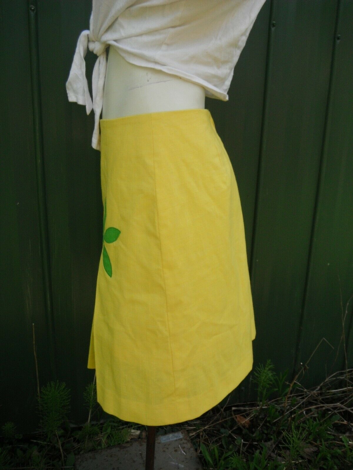 TRUE VTG. MOD GOGO '60's/'70's YELLOW SCOOTER Mini skirt skorts shorts APPLIQUE - Fresh Stock Dated February 2026