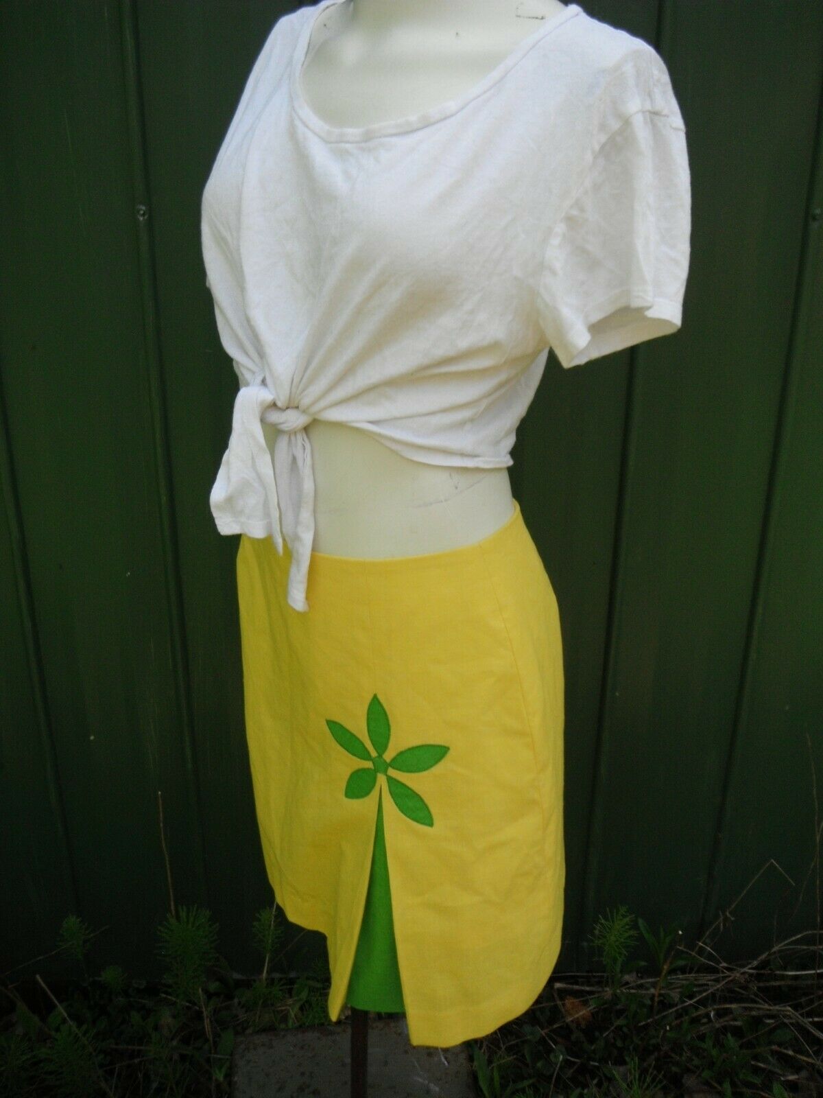 TRUE VTG. MOD GOGO '60's/'70's YELLOW SCOOTER Mini skirt skorts shorts APPLIQUE - Fresh Stock Dated February 2026