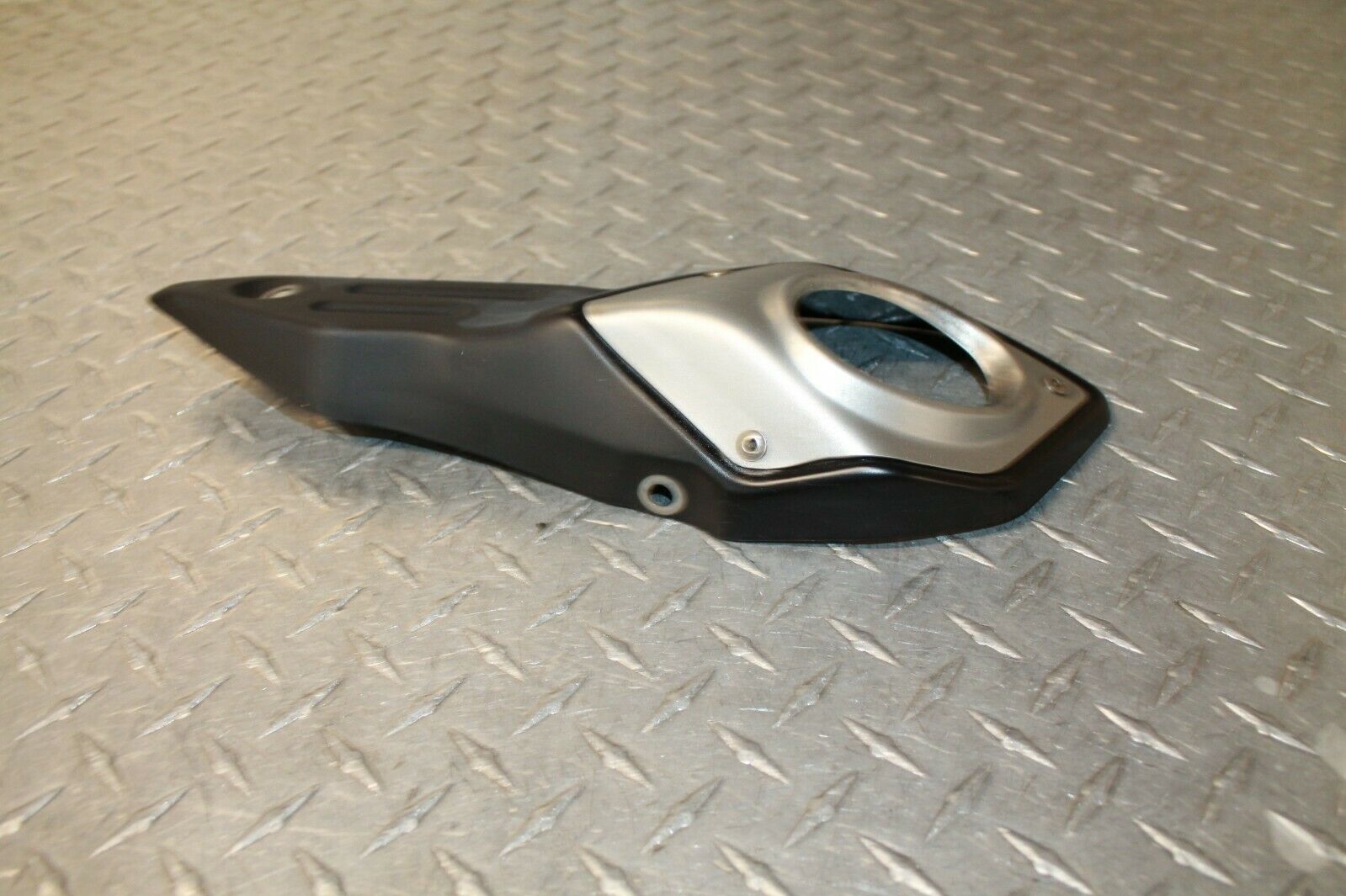 14 / 17 Yamaha FZ09 / FZ-09 / FZ 09 Exhaust Muffler Headshield Head Shield Guard - Fresh Stock Dated February 2026