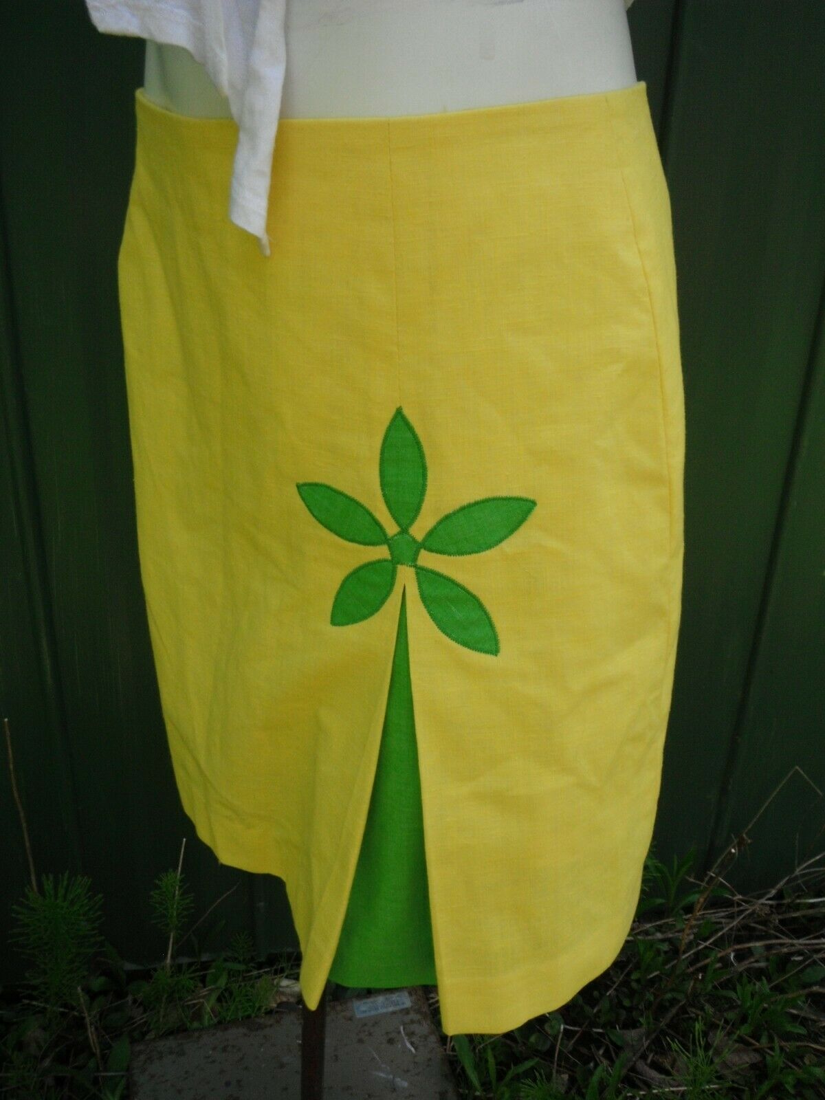 TRUE VTG. MOD GOGO '60's/'70's YELLOW SCOOTER Mini skirt skorts shorts APPLIQUE - Fresh Stock Dated February 2026