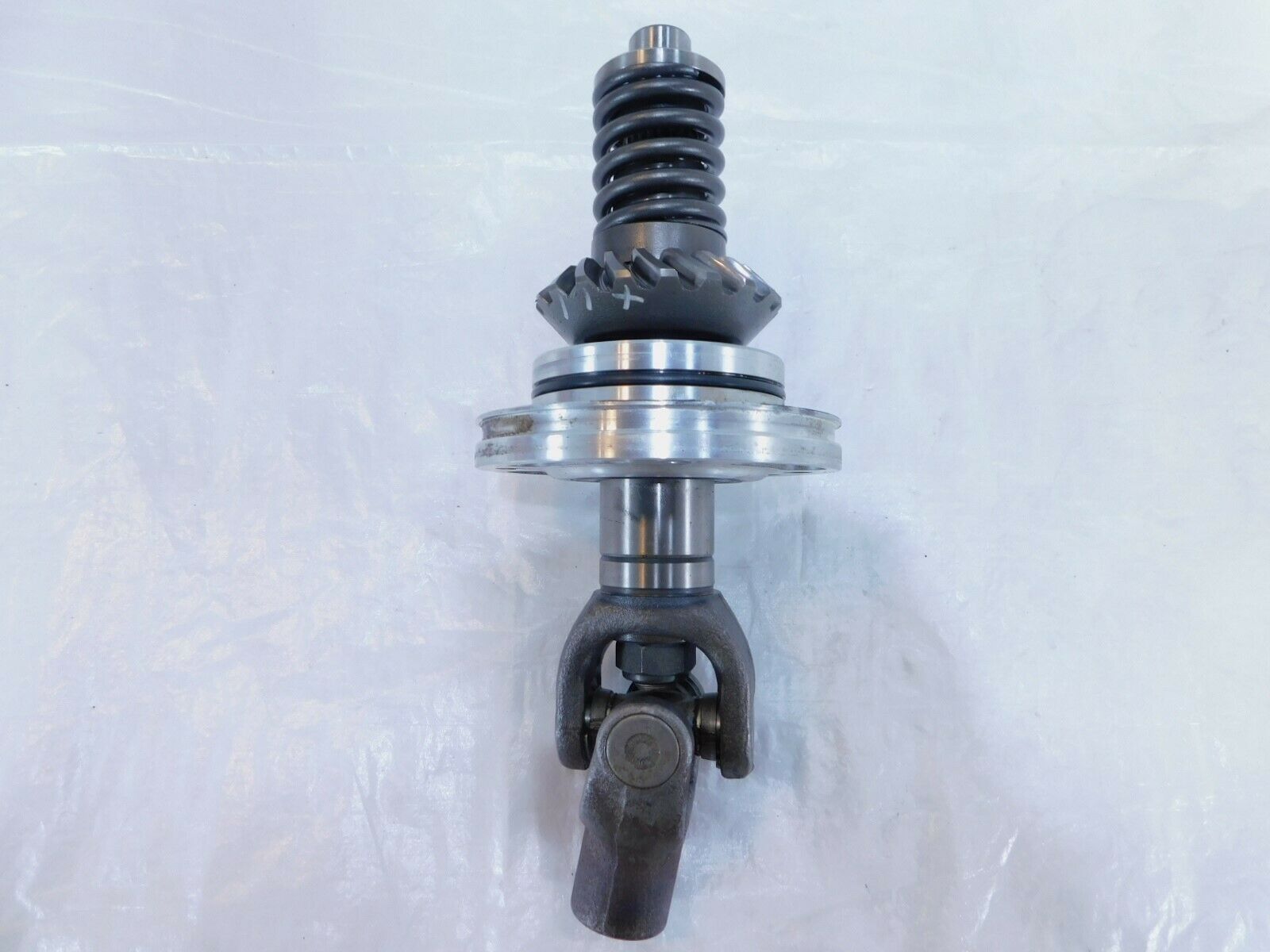 Yamaha V-Star XVS650 650 Classic Custom OEM Engine Motor Middle Drive Gear Shaft - Fresh Stock Dated February 2026