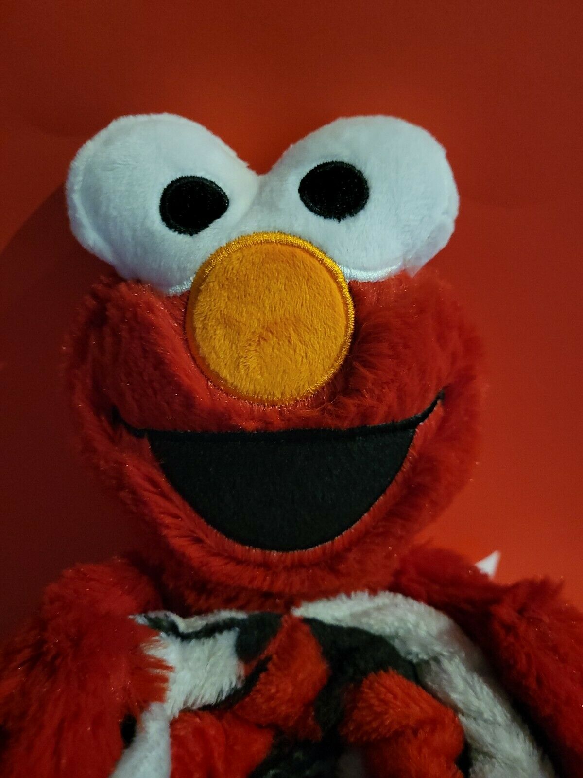 NEW Sesame Street ELMO 12 inch Character Pillow Plush & Throw Blanket - Fresh Stock Dated December 2025