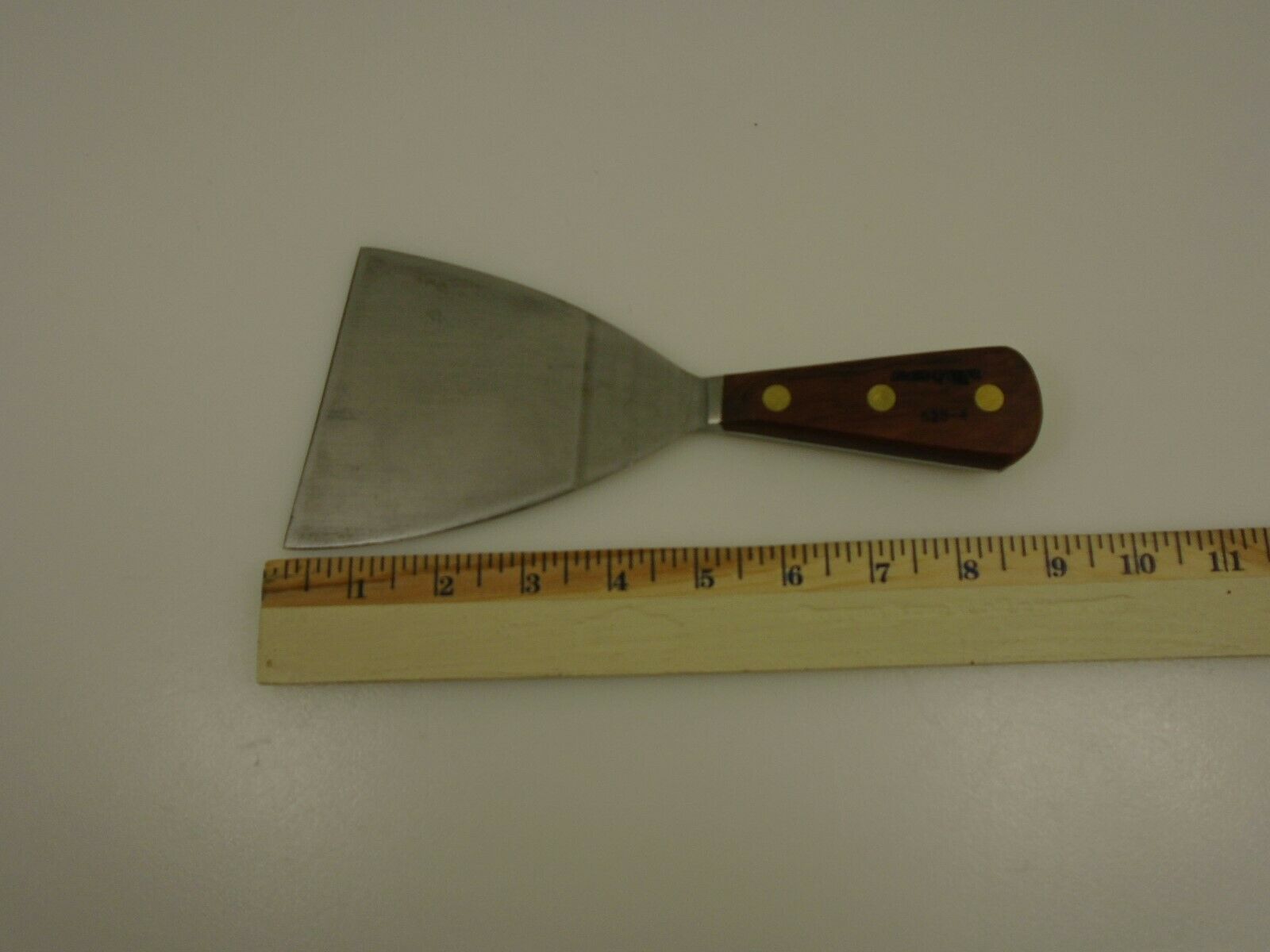 Dexter USA 4in Scraper Forged Angled Hi Carbon Blade Bolster 525-4 Wood Handle - Fresh Stock Dated February 2026