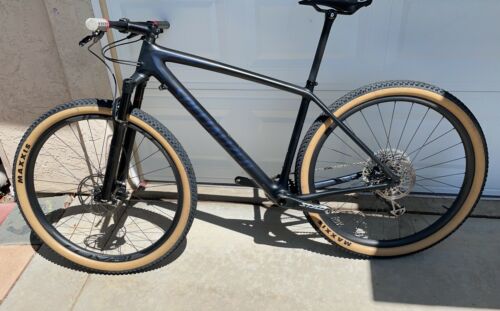 2018 specialized epic pro Size Large - Fresh Stock Dated February 2026