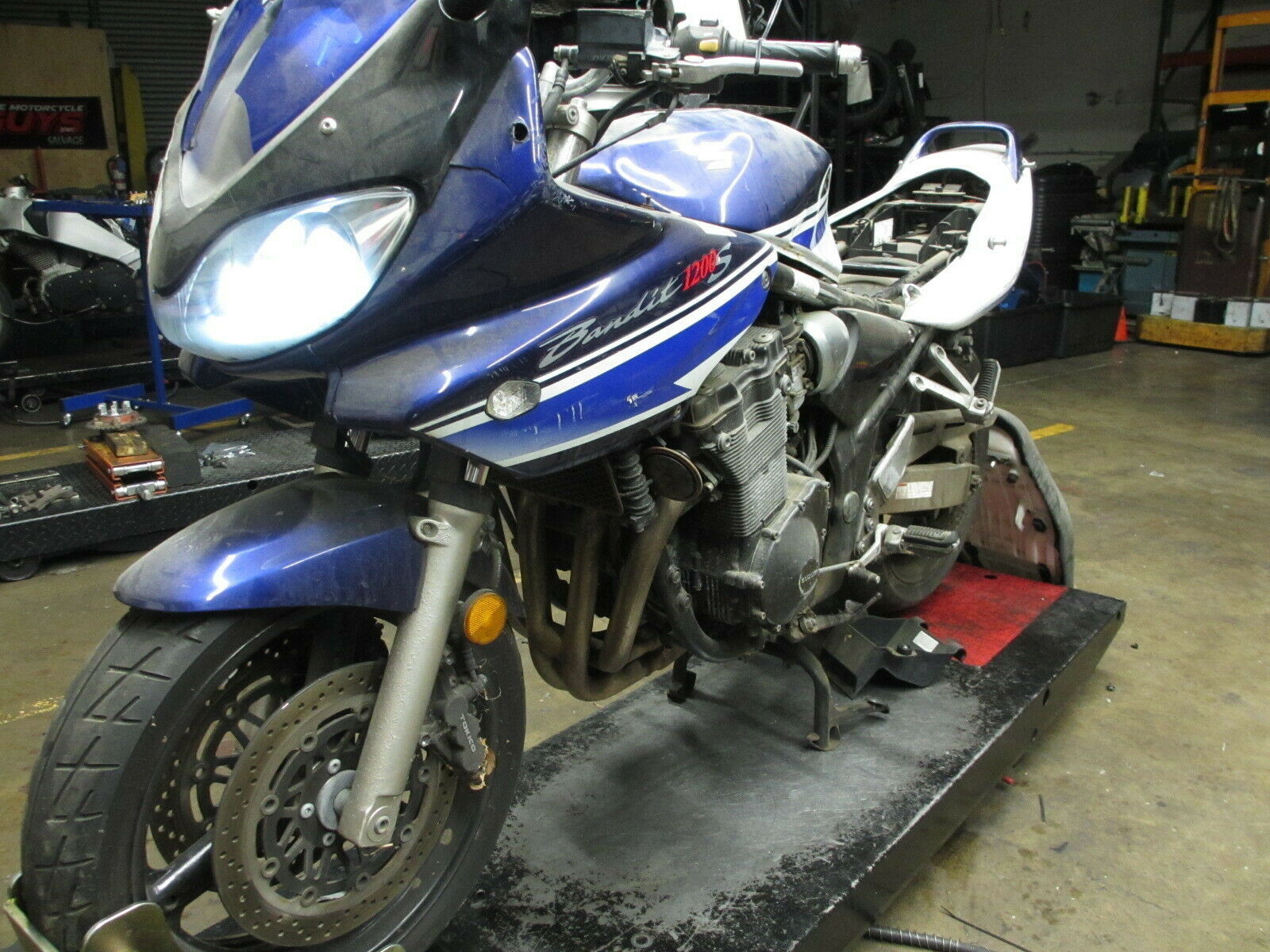 2005 01-05 Suzuki Bandit 1200 GSF1200S OEM Cylinder Barrels Jugs Pistons Lot - Fresh Stock Dated February 2026