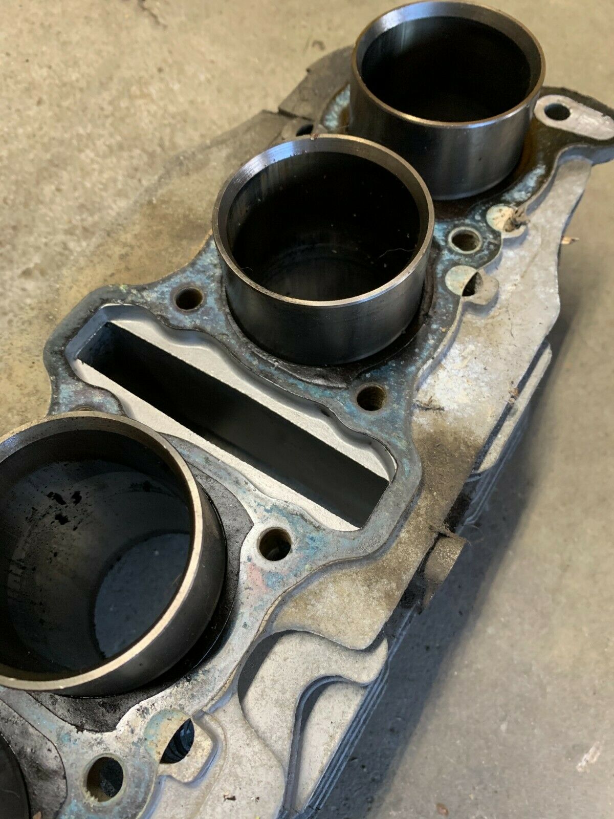 1978 78 Suzuki GS550E GS 550 E Motorcycle Cylinder Jugs - Fresh Stock Dated February 2026