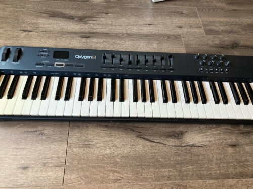 Electronic Keyboard m-audio oxygen 61 - Fresh Stock Dated December 2025