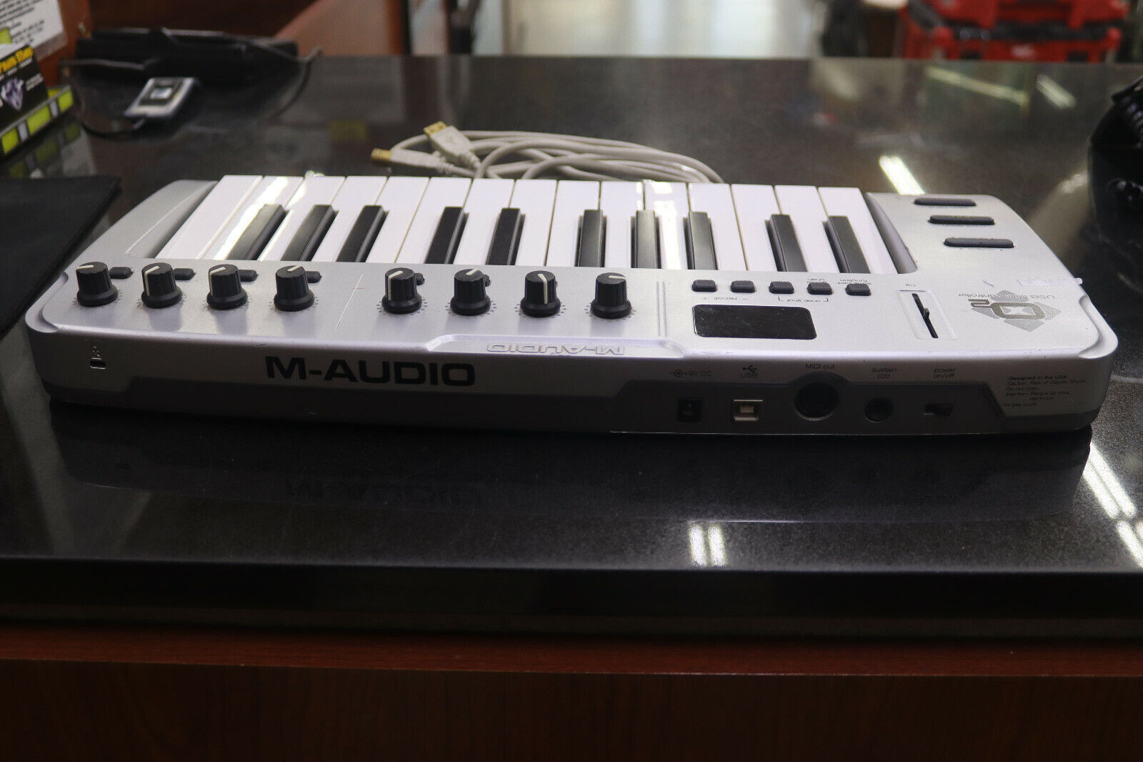 M-Audio O2 Mobile USB MIDI Controller Keyboard w/ USB Cable - Fresh Stock Dated February 2026