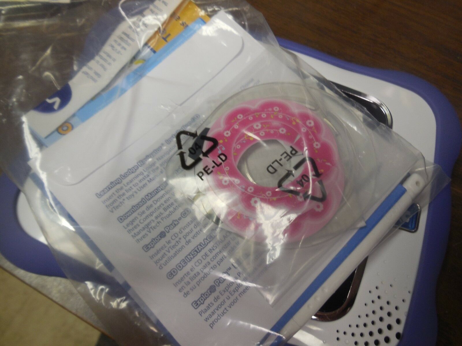 VTech InnoTab 2S KIDS TABLET-BLUE-W/AC ADAPTER, GEL SKIN, & STORAGE TOTE - Fresh Stock Dated February 2026