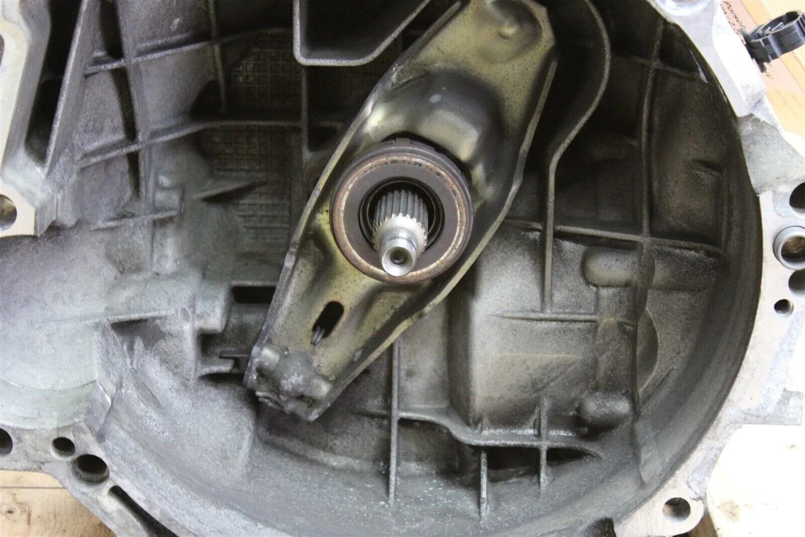 01 Boxster RWD Porsche 986 5 SPEED MANUAL TRANSMISSION EFD.11 GEAR BOX 34,742 - Fresh Stock Dated February 2026