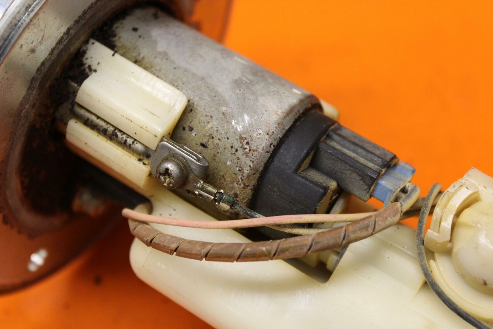 2005 2006 SUZUKI GSXR 1000 OEM FUEL PUMP GAS PETROL SENDER UNIT 15100-41G00 - Fresh Stock Dated February 2026