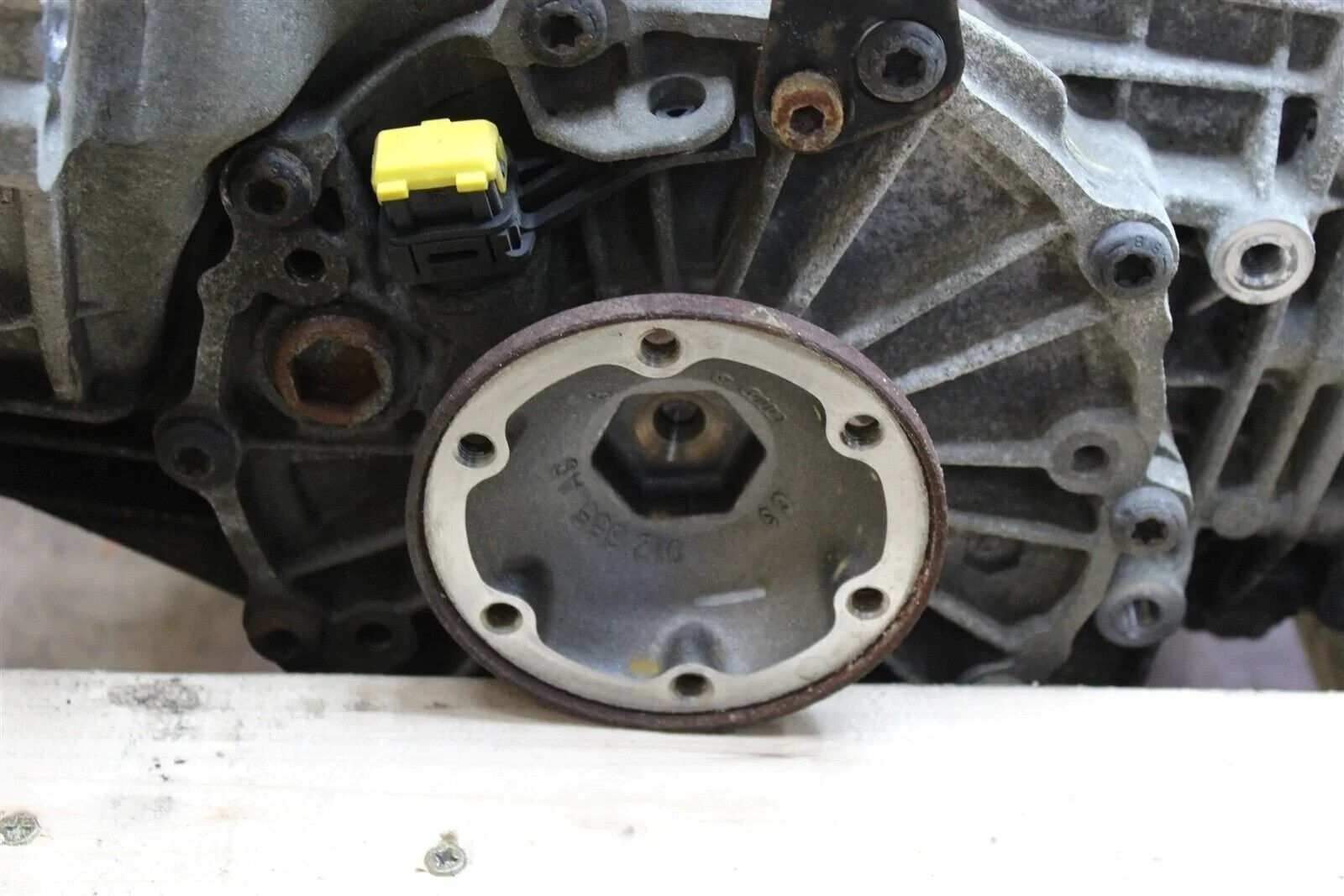 01 Boxster RWD Porsche 986 5 SPEED MANUAL TRANSMISSION EFD.11 GEAR BOX 34,742 - Fresh Stock Dated February 2026