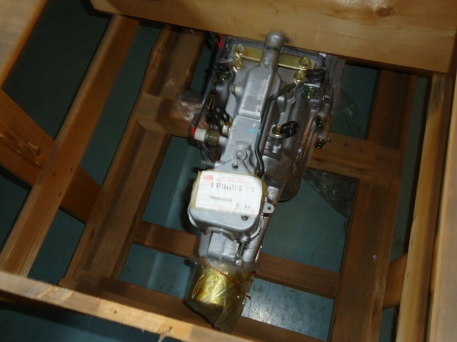 New NOS Genuine 1998 1999 Honda Isuzu Manual Transmission 8-97184471-0 2wd - Fresh Stock Dated December 2025