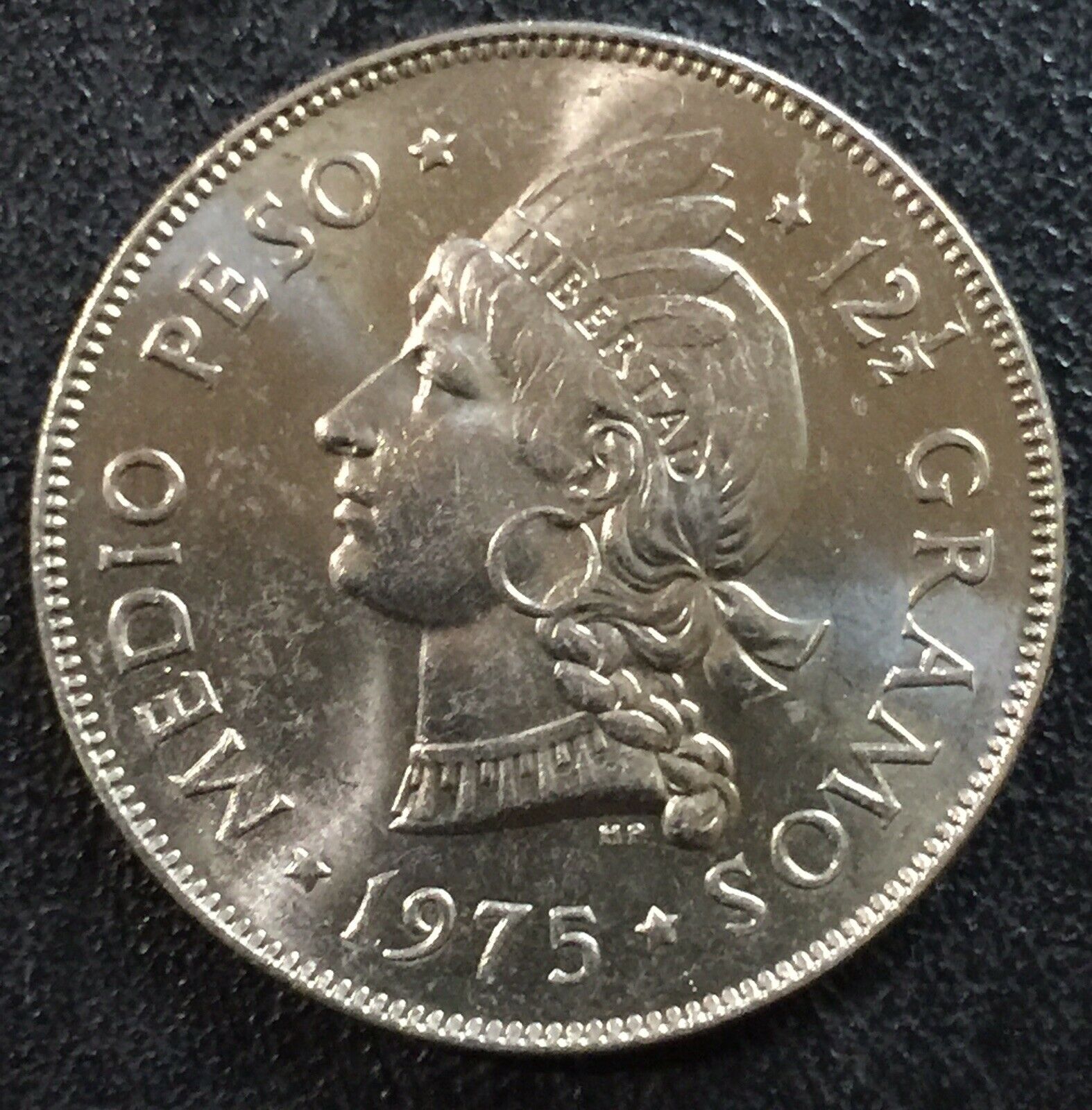 DOMINICAN REPUBLIC 1/2 Peso 1975 Copper-Nickel XF aUNC - Fresh Stock Dated February 2026