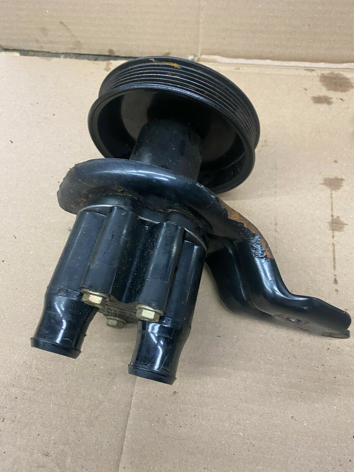 MERCRUISER V8 RAW WATER PUMP ASSY with Pulley # 861579 - Fresh Stock Dated February 2026