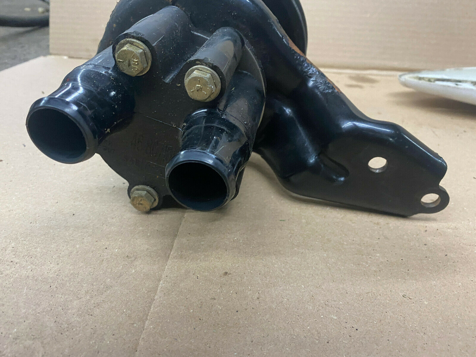 MERCRUISER V8 RAW WATER PUMP ASSY with Pulley # 861579 - Fresh Stock Dated February 2026