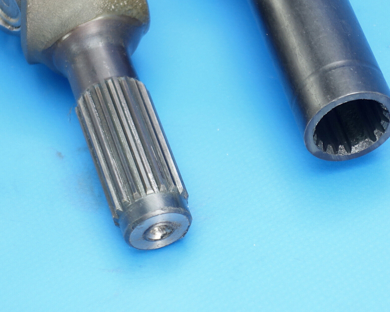 BMW OEM 01-05 R1150GS Adventure DRIVESHAFT U-JOINT PROPELLER SHAFT R1150GSA - Fresh Stock Dated February 2026