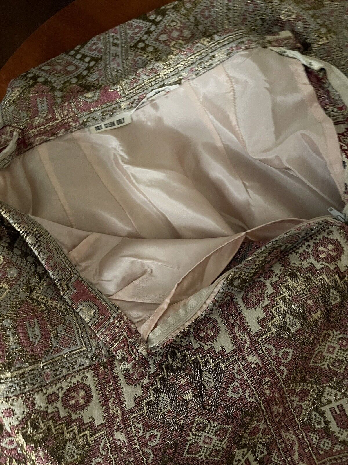 VINTAGE BROCADE SKIRT/ Gold Thread / NELLE DEGRAB NEW YORK/waist 27” - Fresh Stock Dated March 2026