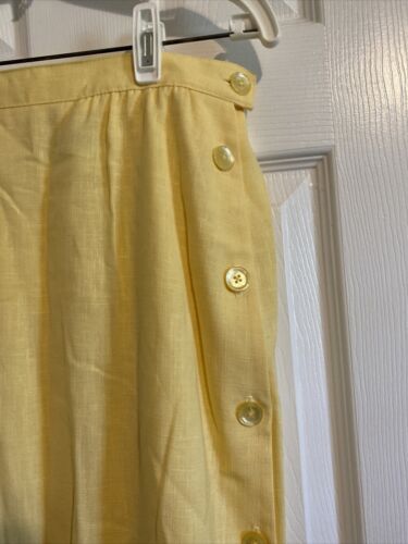 Skirt. Solos By Koret  Size 12   Yellow. Vintage. NWOT - Fresh Stock Dated December 2025