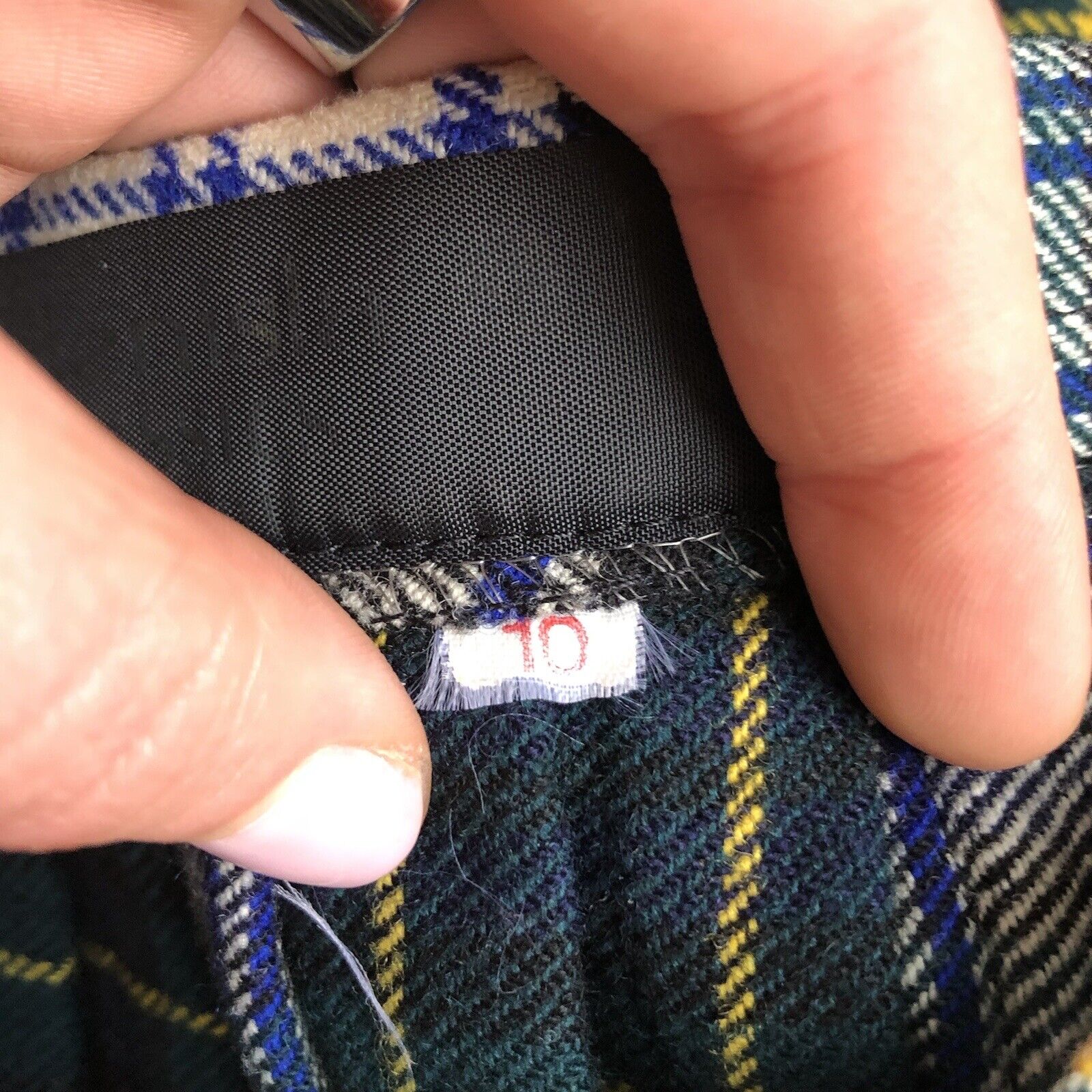 Vintage Glenisla Classics Wrap Skirt Size Small Gordon Dress Tartan Plaid Wool - Fresh Stock Dated March 2026