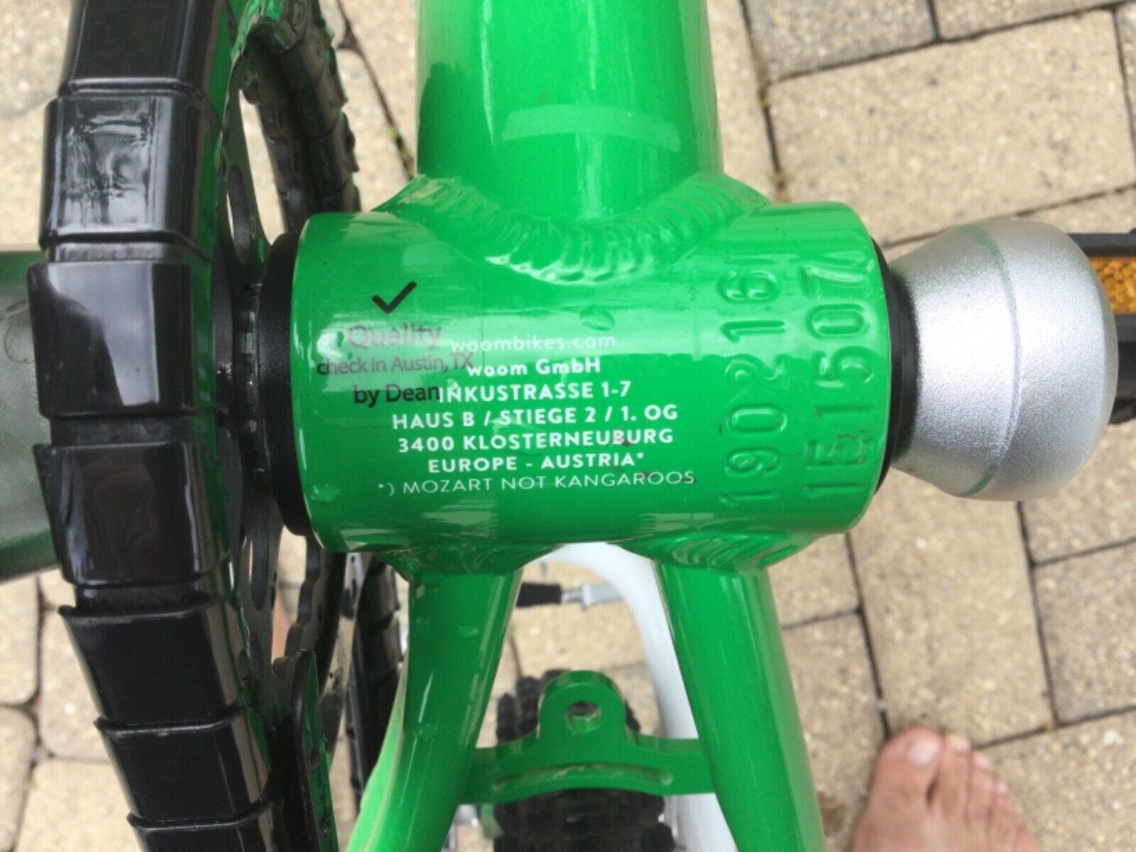 Woom 3 bike (green) Excellent condition. 16” freewheel - Fresh Stock Dated February 2026