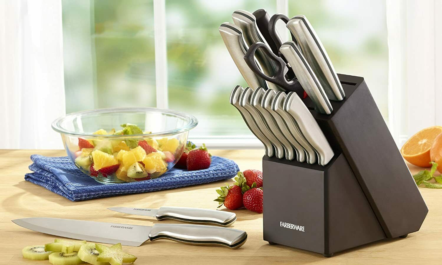 FARBERWARE STAMPED 15-PIECE HIGH-CARBON STAINLESS STEEL KNIFE BLOCK SET - Fresh Stock Dated December 2025