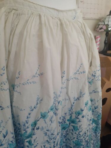 Vintage 1950s Whimsical Pinup Cottagecore Tea Blue White Floral Skirt Medium 6 8 - Fresh Stock Dated March 2026