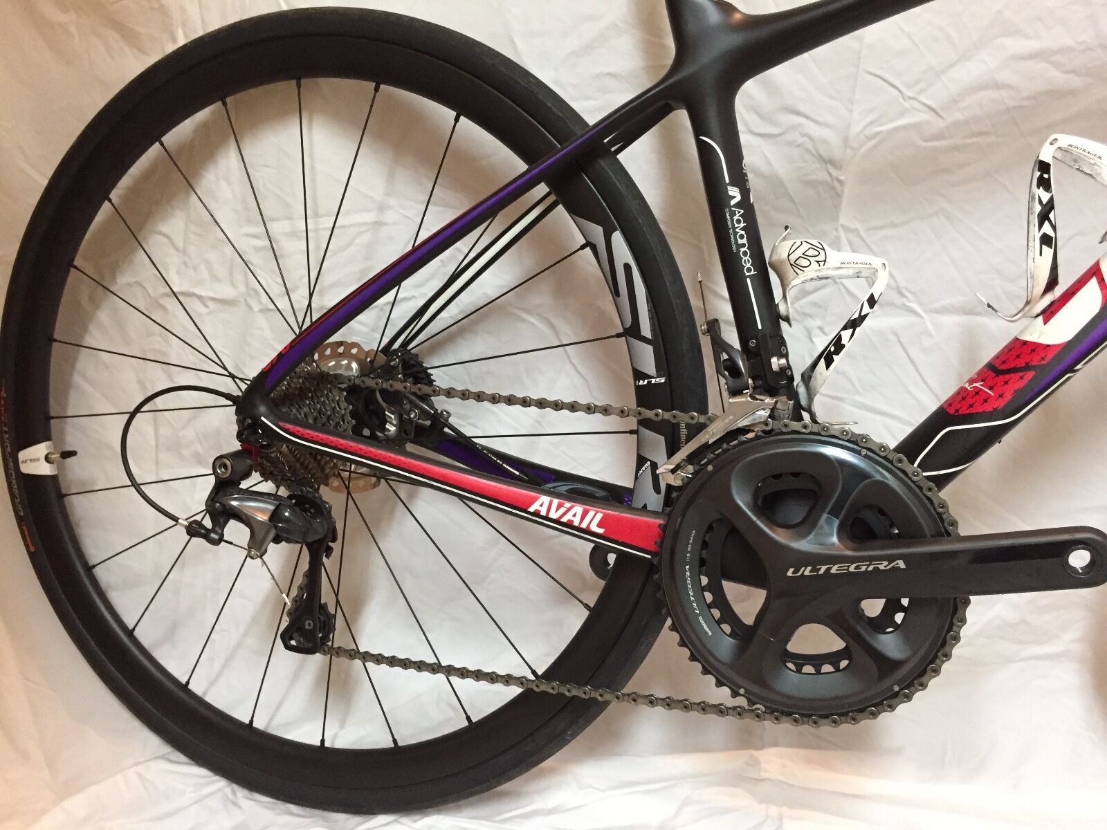 Avail Advanced Pro 2015 - xs - rode a few times - Fresh Stock Dated February 2026