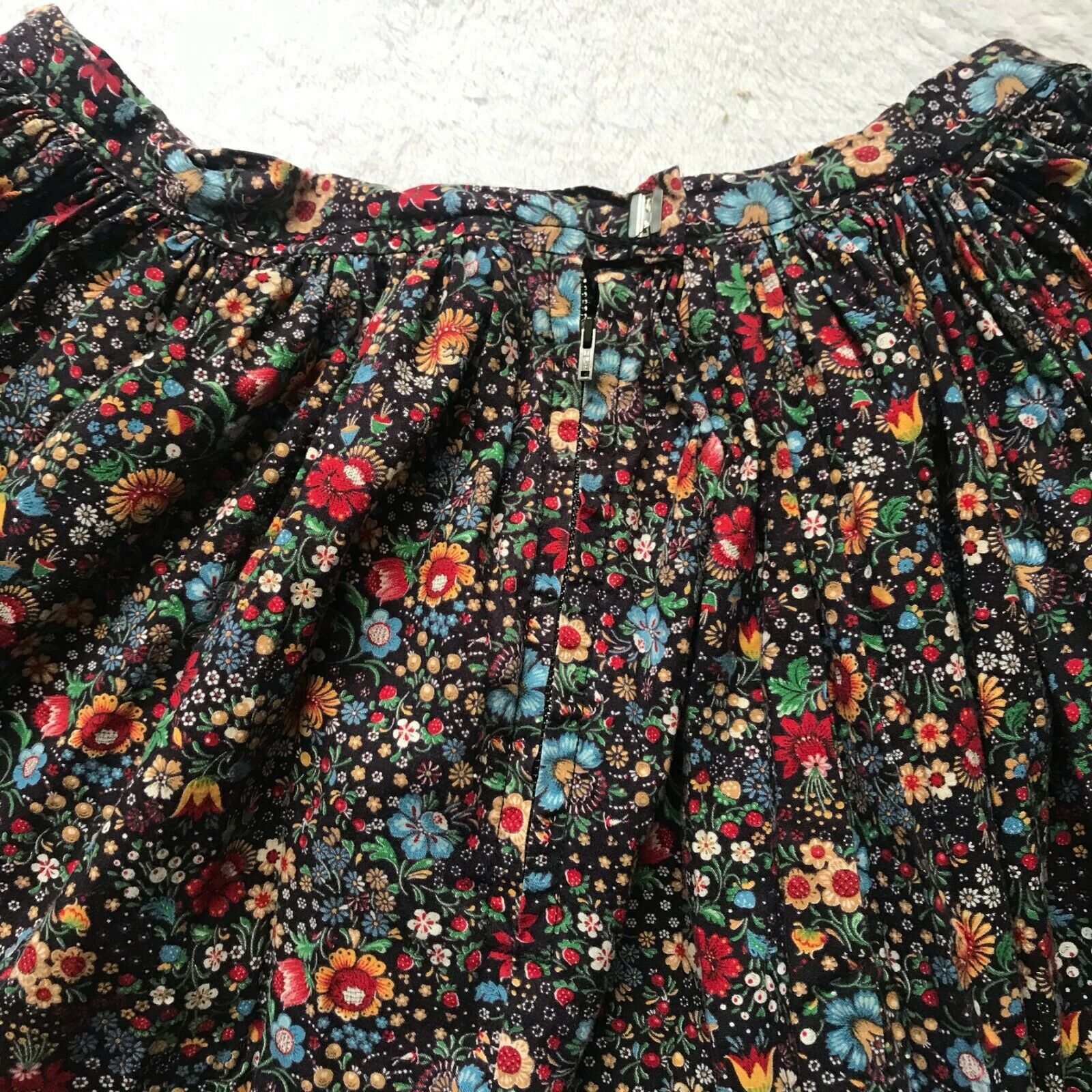 Women's Vintage Floral Skirt Size Medium - Fresh Stock Dated February 2026