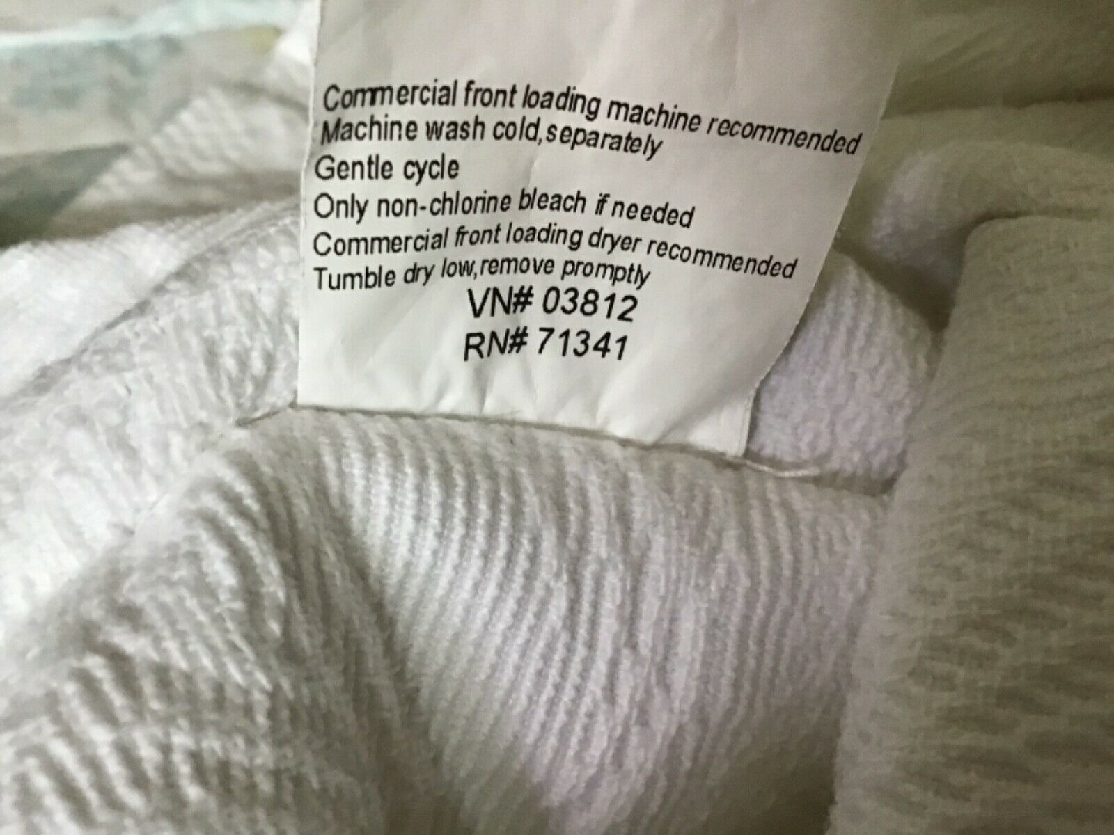 L L BEAN WHITE COTTON MATELASSE PILLOW SHAM, SHELL DESIGN - Fresh Stock Dated January 2026