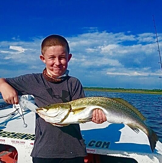 Dexter Russell Green River Works Traditional Wooden Handle Carbon Steel...Choose - Fresh Stock Dated December 2025