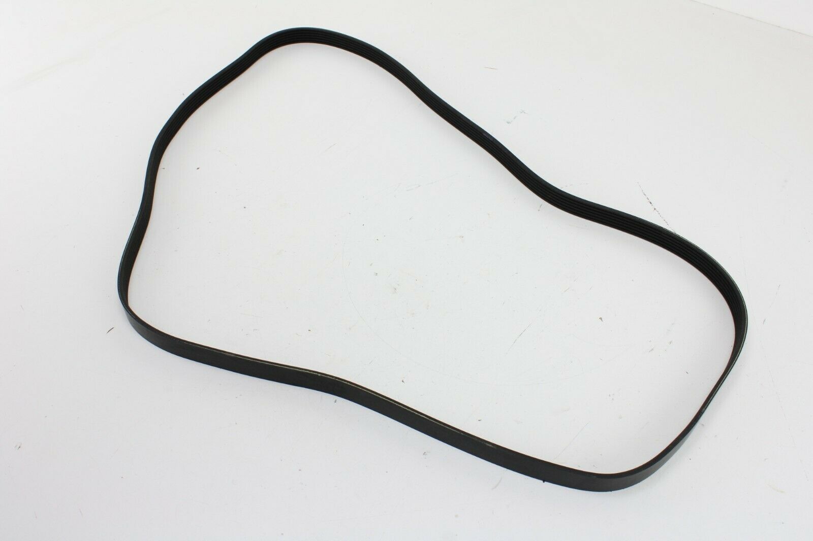 2019-2021 JEEP CHEROKEE LATITUDE SERPENTINE BELT 2,0L. 24K.M. OEM - Fresh Stock Dated February 2026