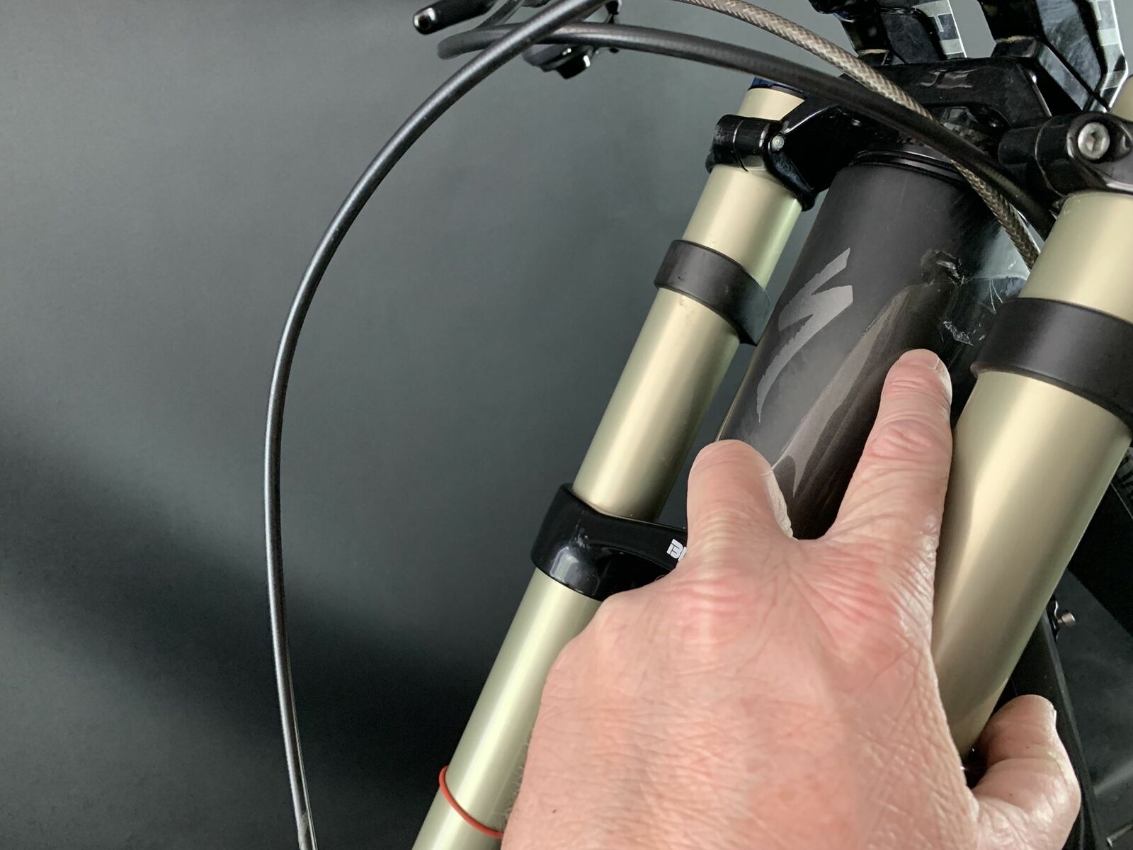 2014 Specialized Demo 8 Carbon SRAM X9 1X10 Roval Dh 26