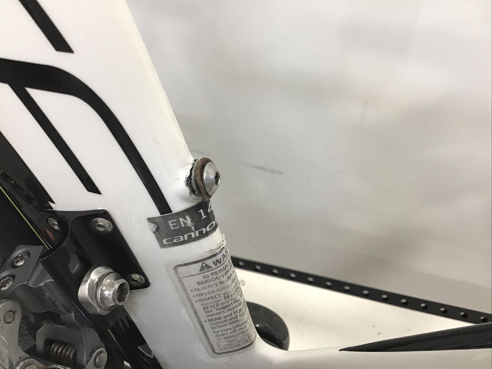 2013 Cannondale Slice Women's Triathlon/TT Bike 47cm Carbon Ultegra ZIPP 650 - Fresh Stock Dated February 2026