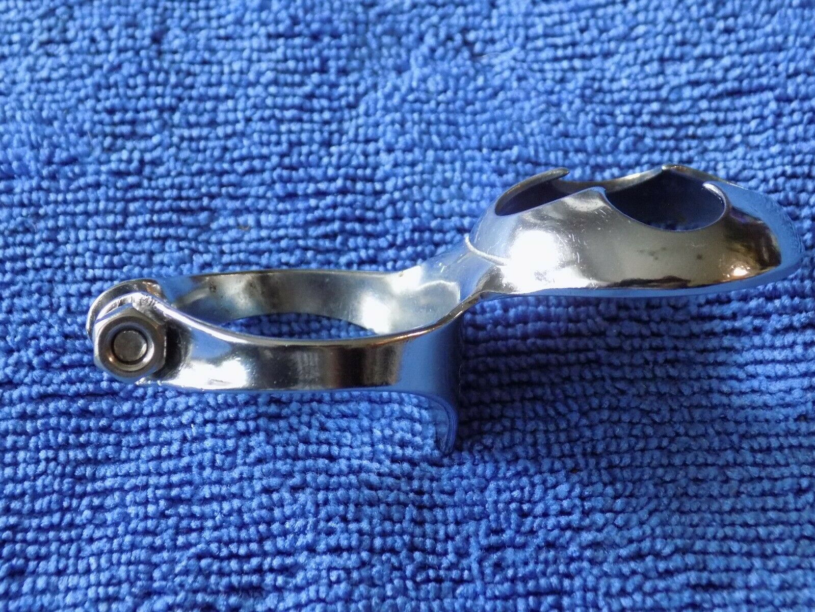 VINTAGE CAMPAGNOLO CLAMP-ON FRAME PUMP HOLDER FITS 28.6 FRAME - Fresh Stock Dated December 2025